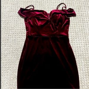 Short velvet dress large burgundy